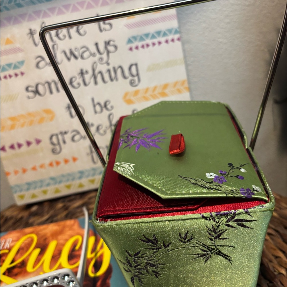 Green and Red Floral “Chinese take out” looking Handbag